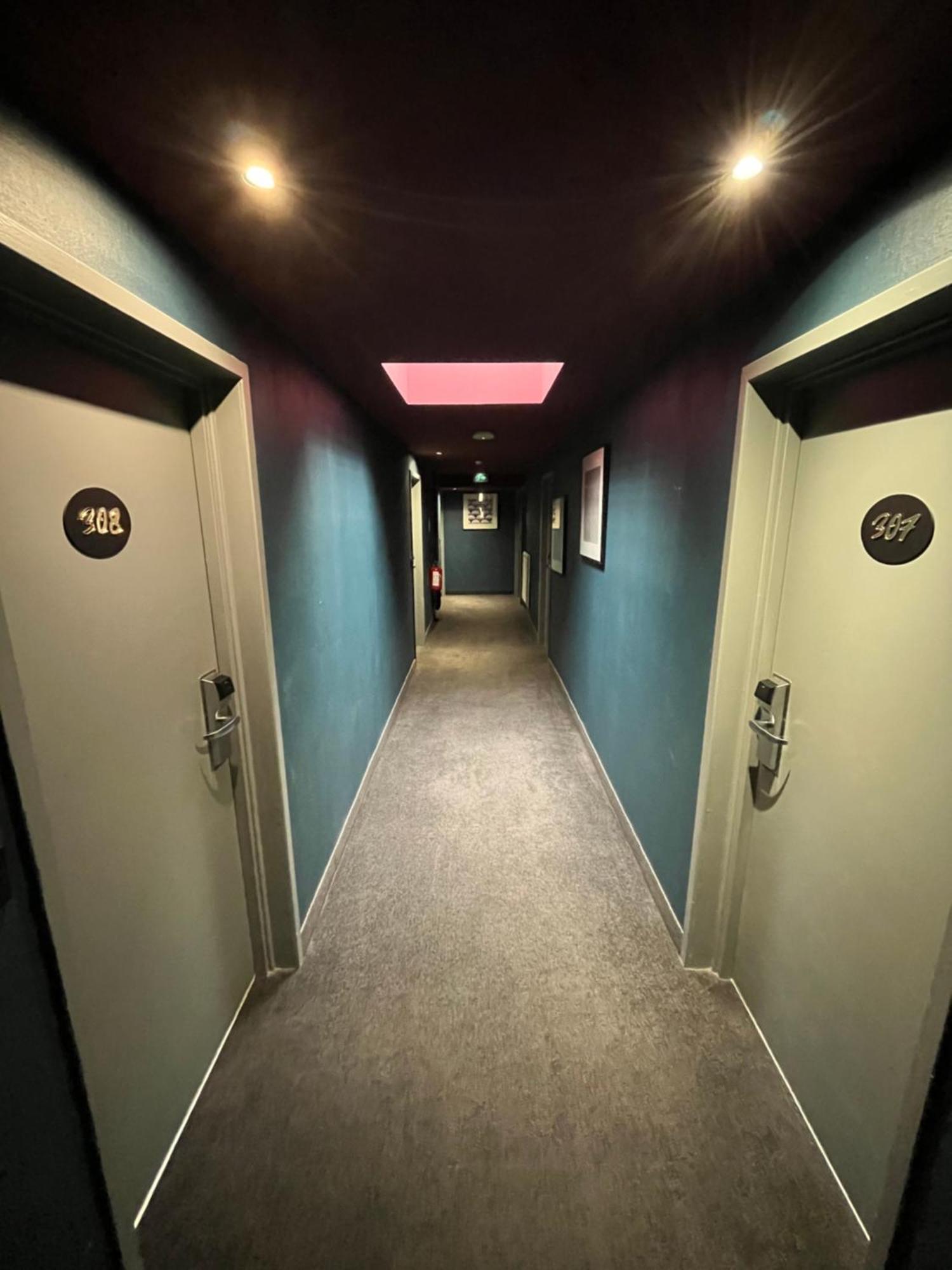 Le Prose Hotel Ла-Гранд-Мот Экстерьер фото