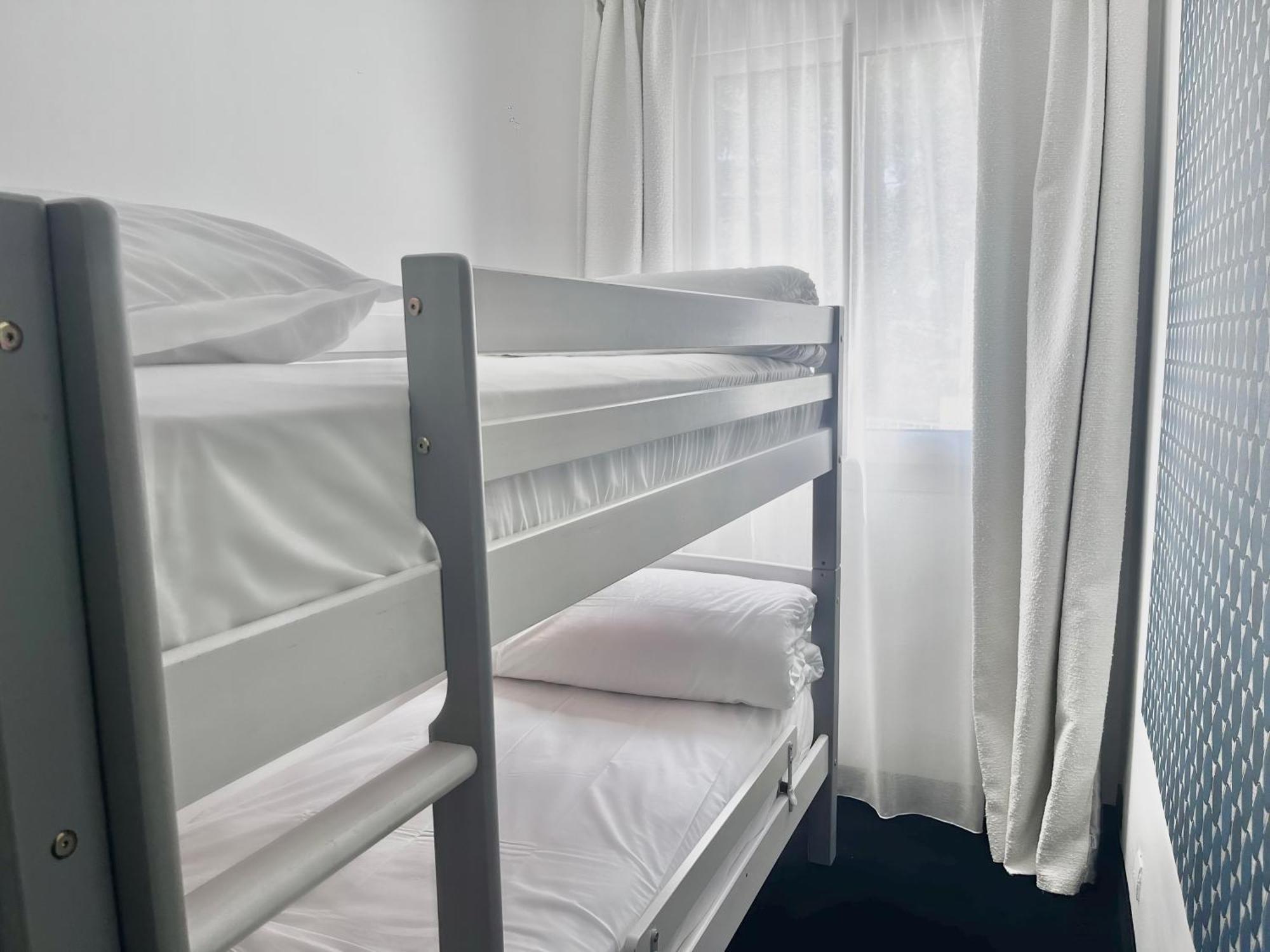 Le Prose Hotel Ла-Гранд-Мот Экстерьер фото